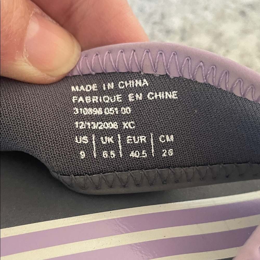 Nike Gray and Purple Flip Flops Celso - Picture 7 of 10